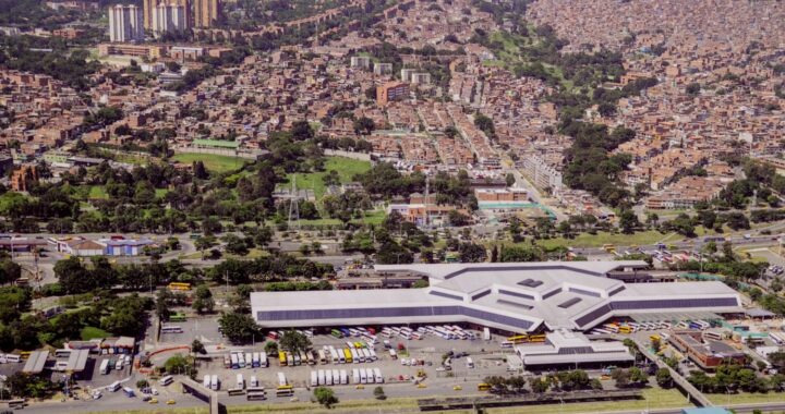 Terminales Medellín proyecta movilización de 358.000 viajeros en el primer puente de 2025