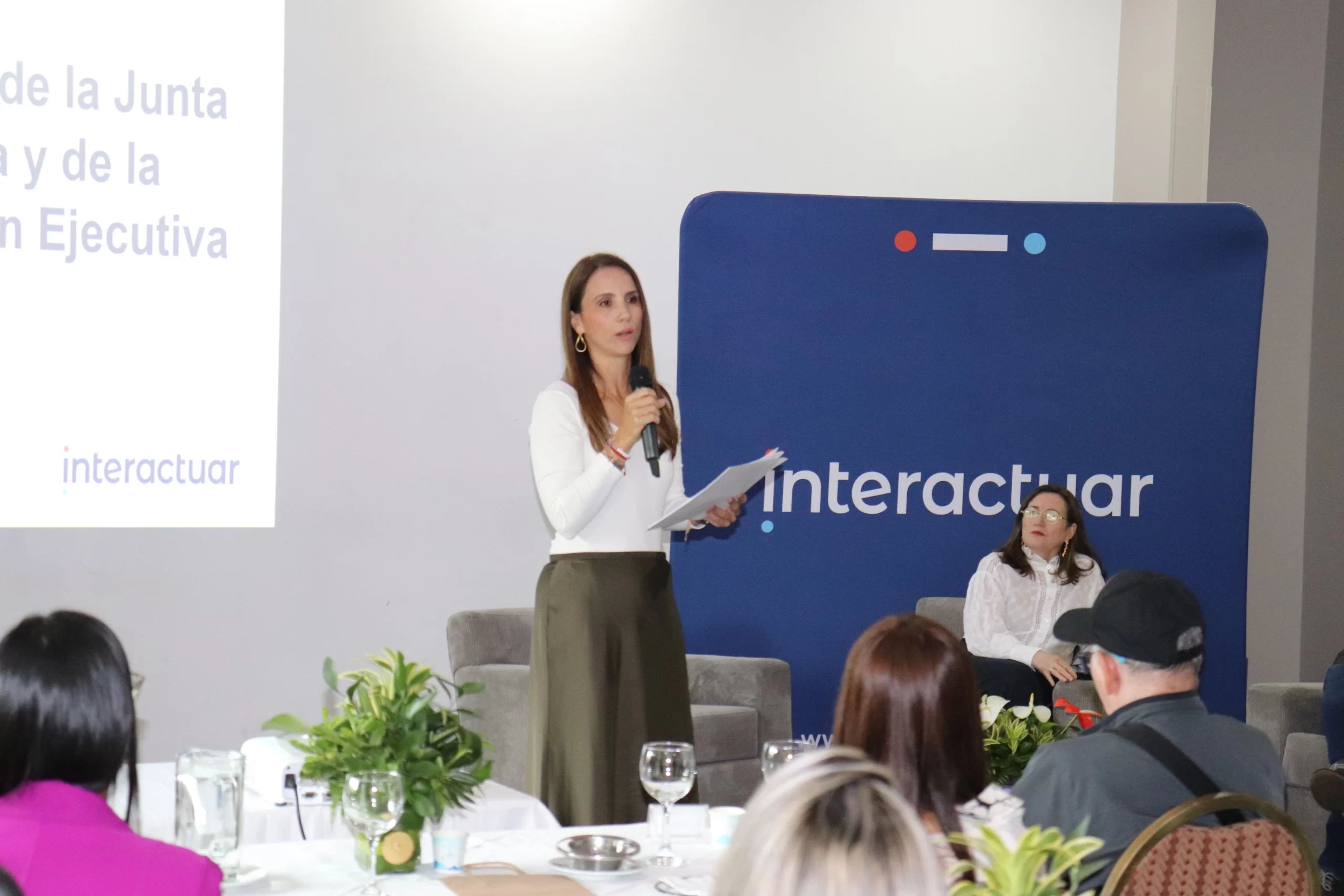 Interactuar y Bancolombia unidos en Efecto i - Momento Emprendedor