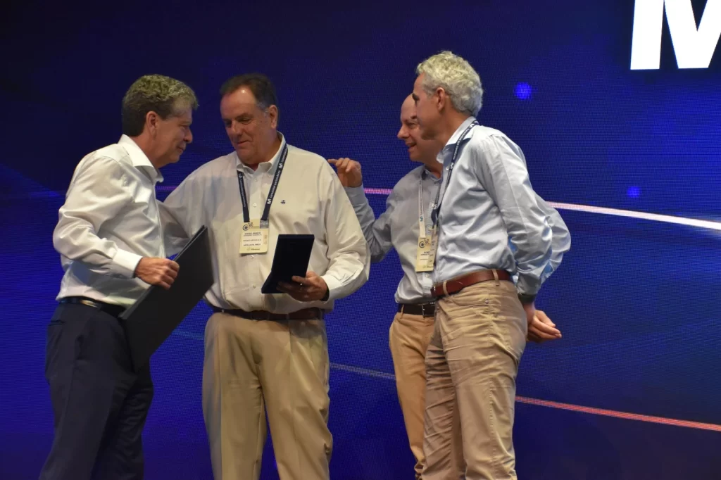 Jorge Mario Velásquez, recibió el reconocimiento al Mérito Empresarial por parte de la ANDI.