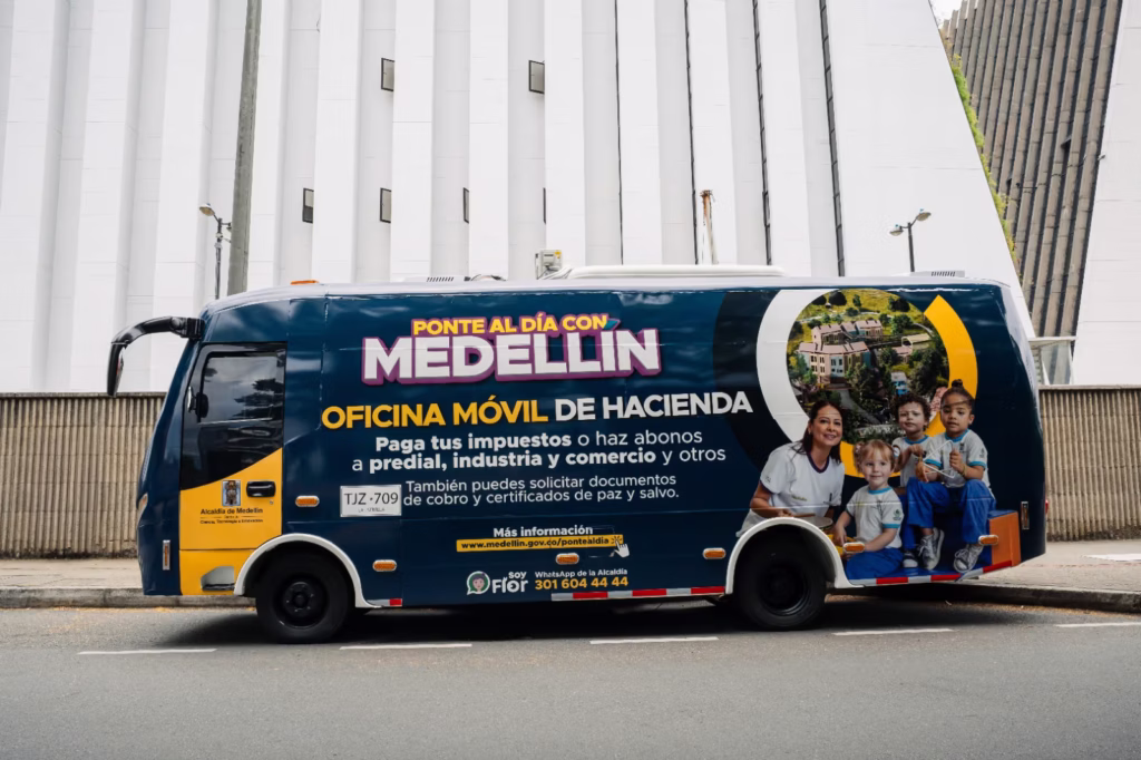 Medellín llevará oficina móvil para trámites tributarios a comunas