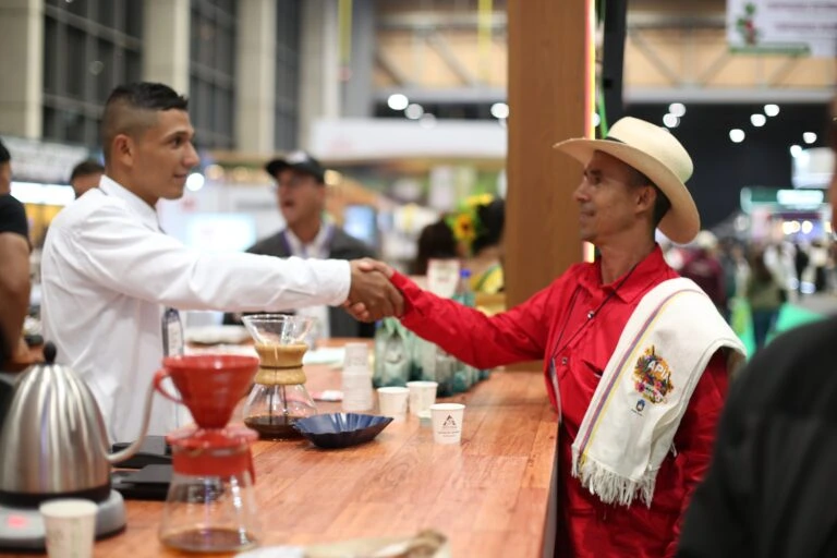 Expo Eje Café 2026 impulsa negocios y empleo cafetero