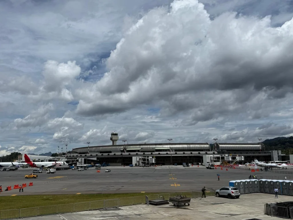 Obras de modernización en el Aeropuerto José María Córdova con nueva infraestructura y tecnología
