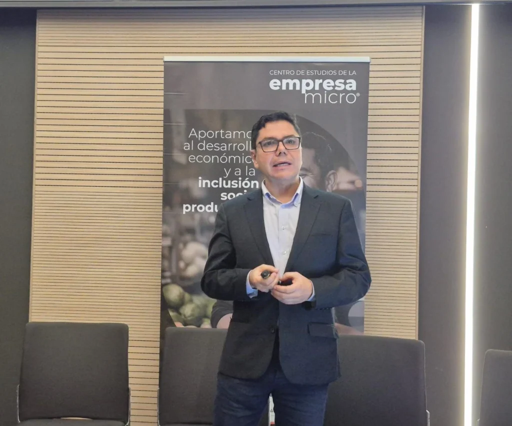 Microempresas en Antioquia: retos en formalización y acceso a crédito