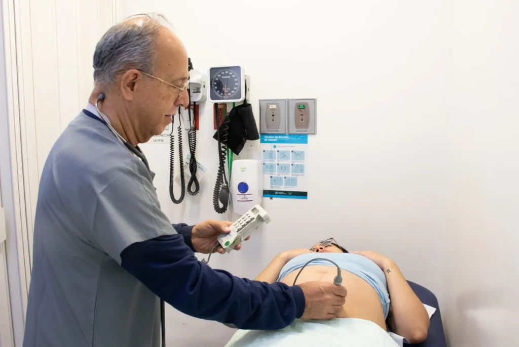 Metrosalud mejora ingresos y cobertura en Medellín
