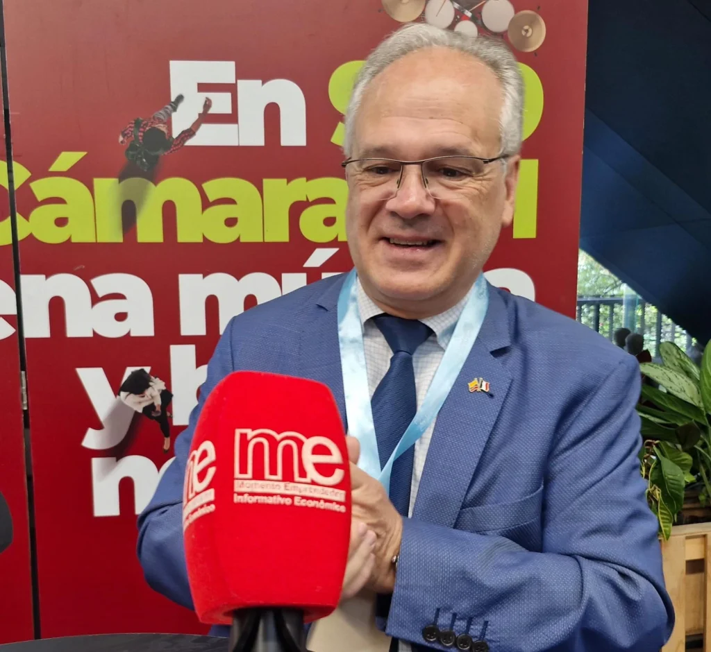 Francia revela claves para liderar turismo mundial