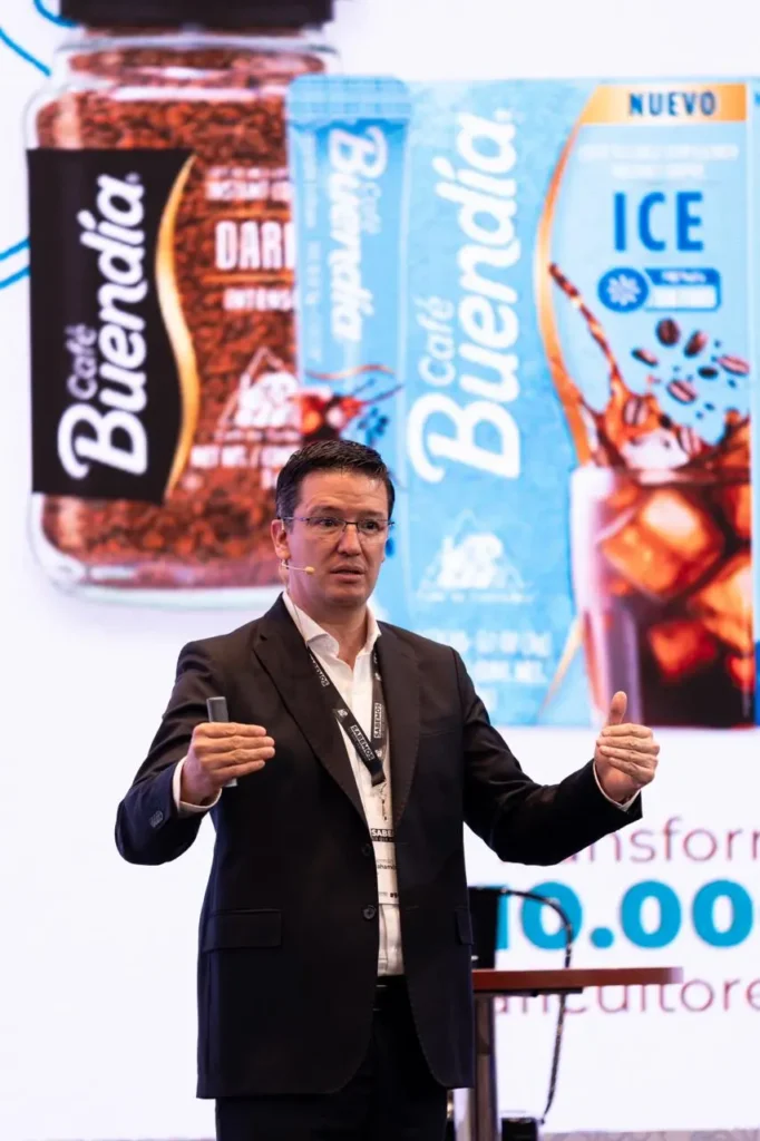 Gobierno y cafeteros extienden FoNC por 5 meses