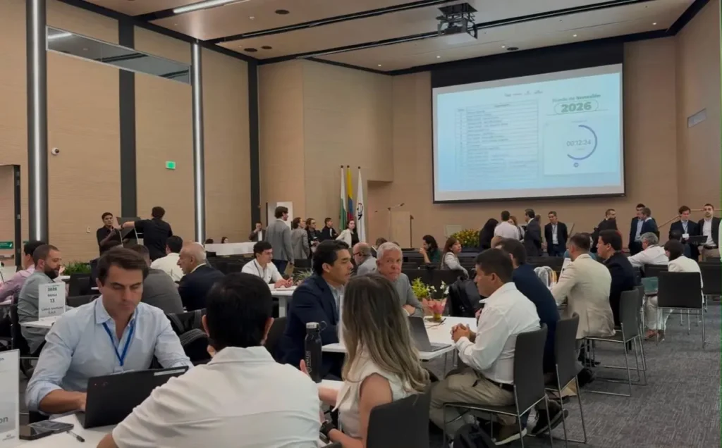 Antioquia busca inversión para tren y APP viales