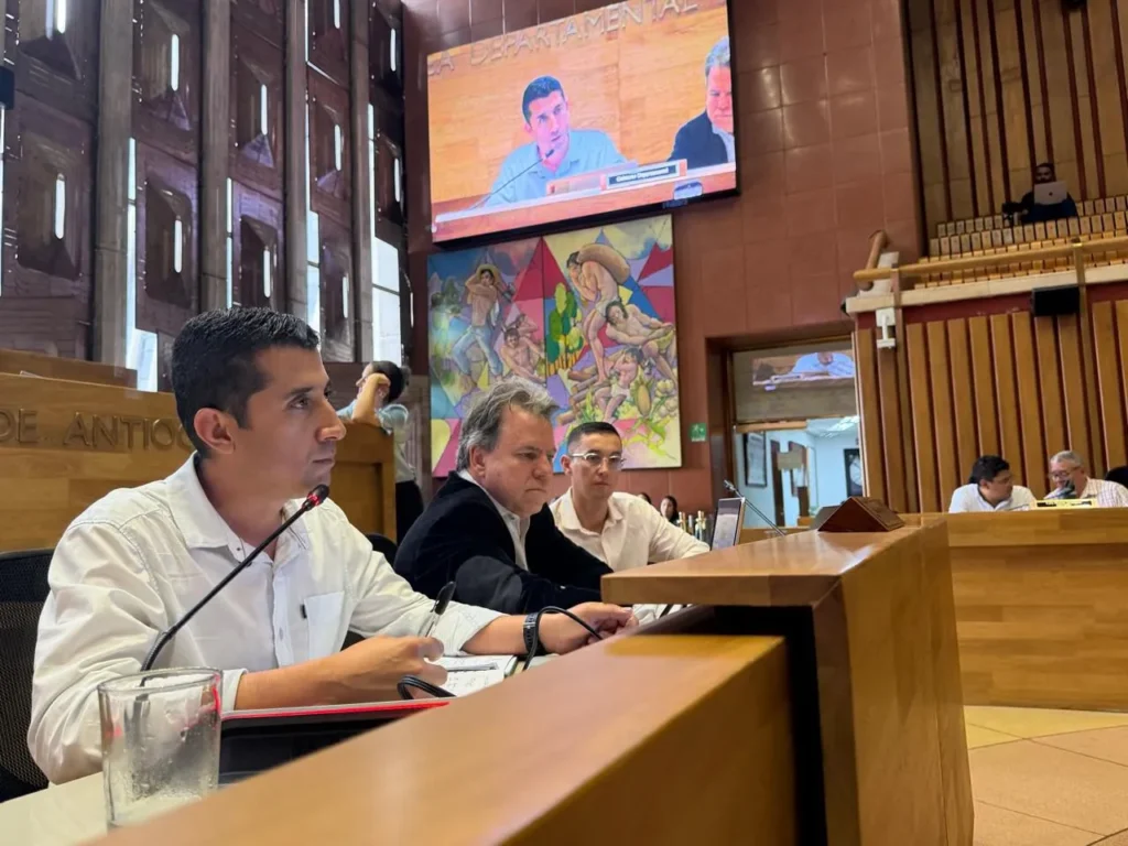 Antioquia impulsa desarrollo con modernización catastral