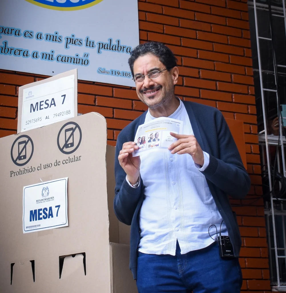 Cepeda condiciona reconocimiento al escrutinio