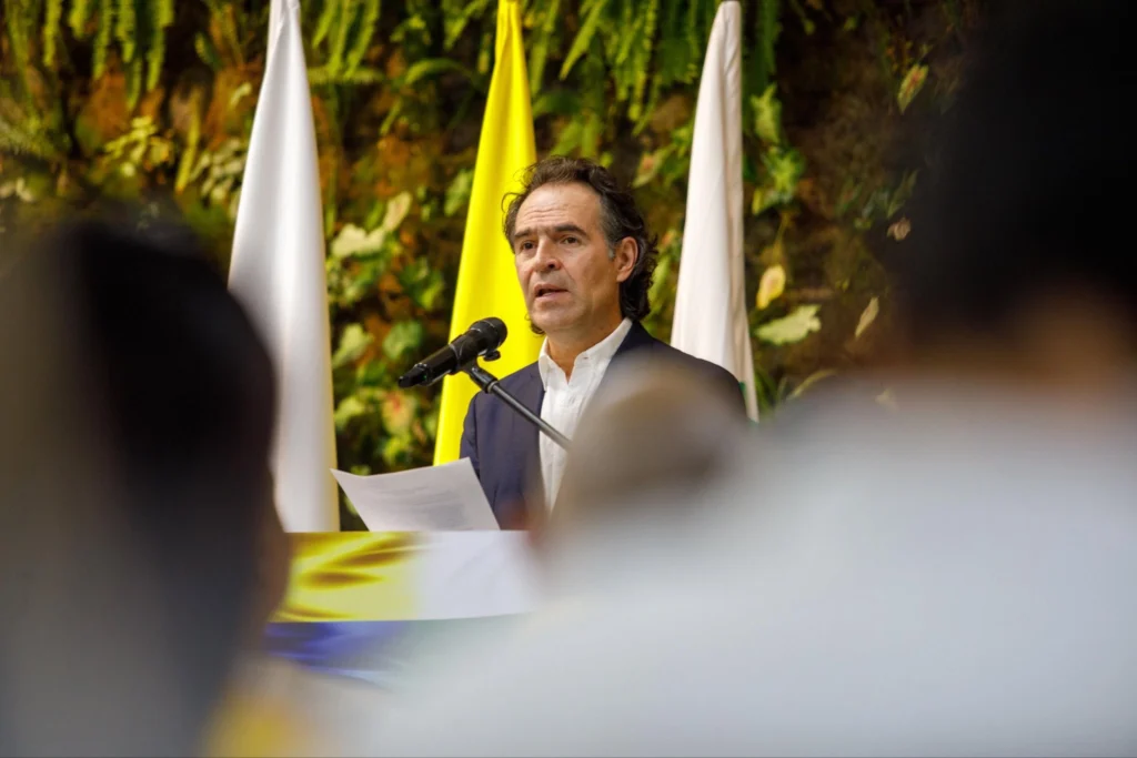Fico felicita a De la Espriella y destaca votación en Medellín