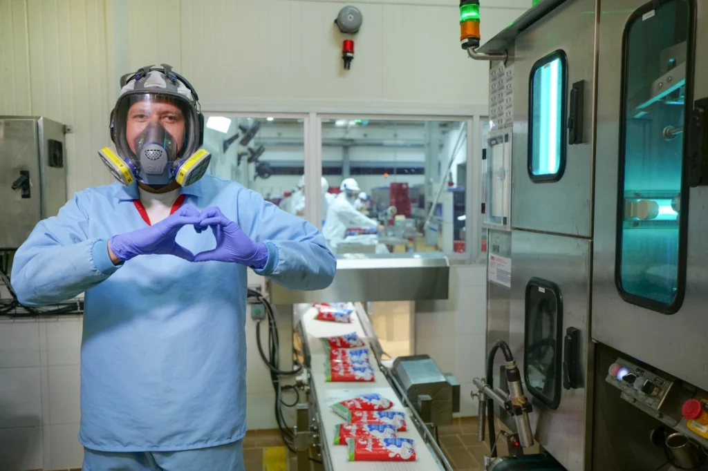 Alquería fortalece su calidad con nuevo laboratorio en Medellín