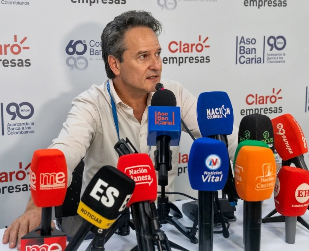FGA destaca acceso al crédito y bancarización en Colombia