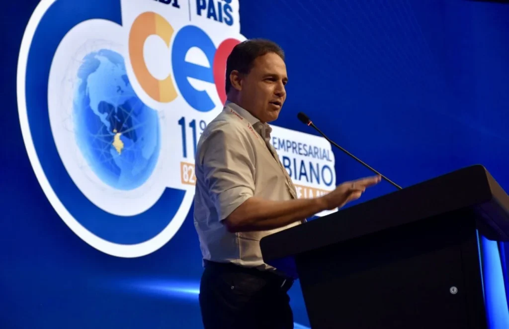 Descentralización en Colombia: Honorio pide más recursos
