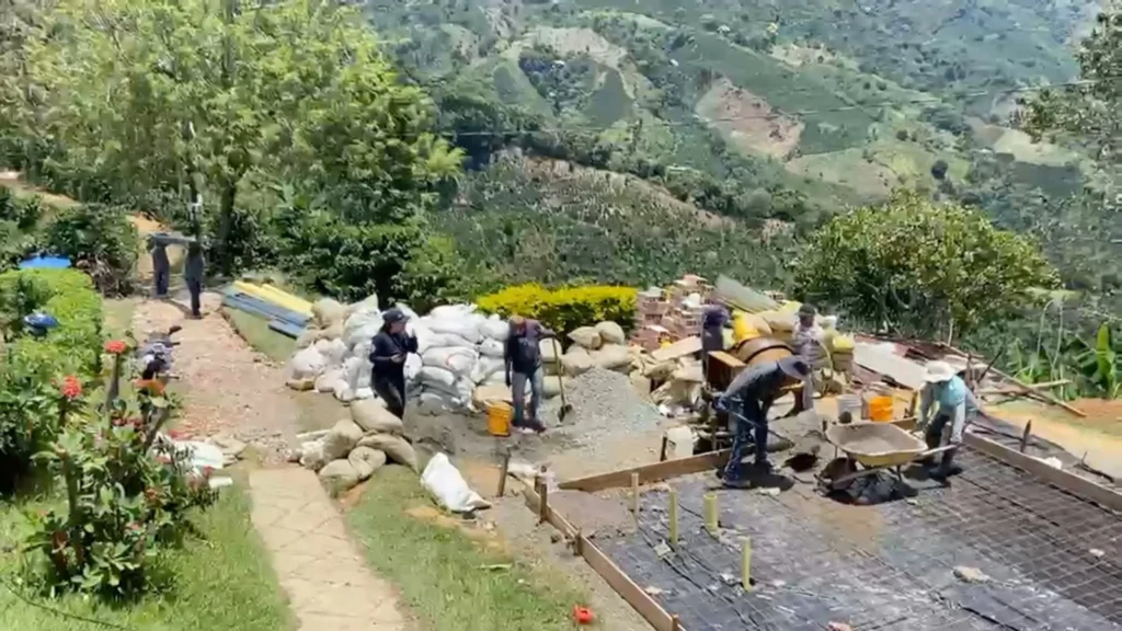 Reconstruyen 10 viviendas tras sismo en Ciudad Bolívar