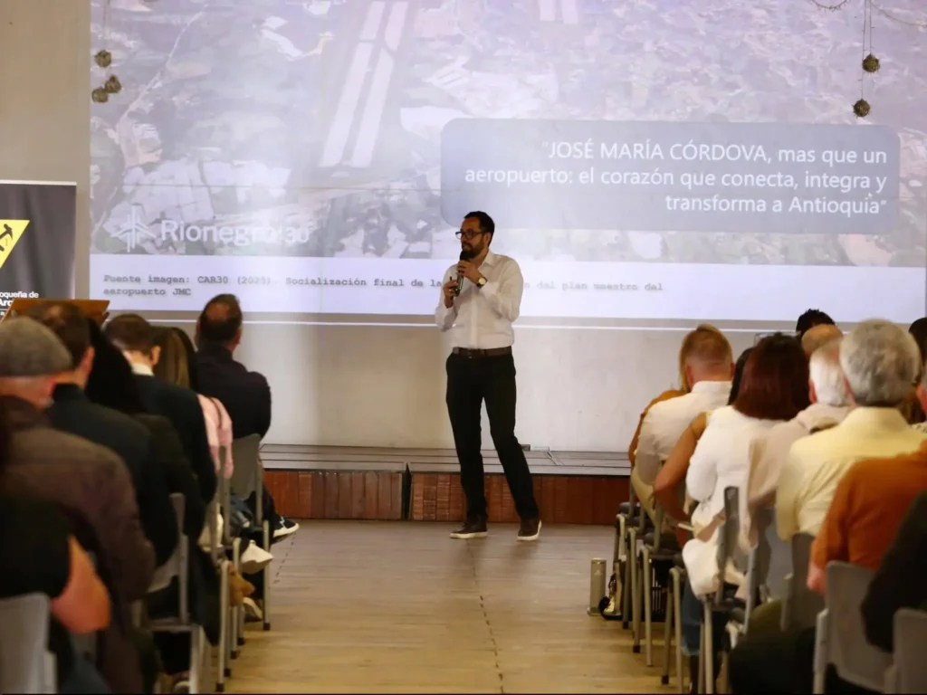 Flytech fortalece empresas de Antioquia para la industria aeroespacial